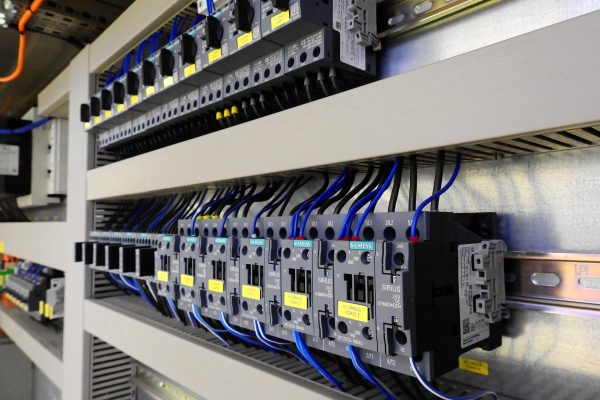 switch-cabinet-2147370_1920